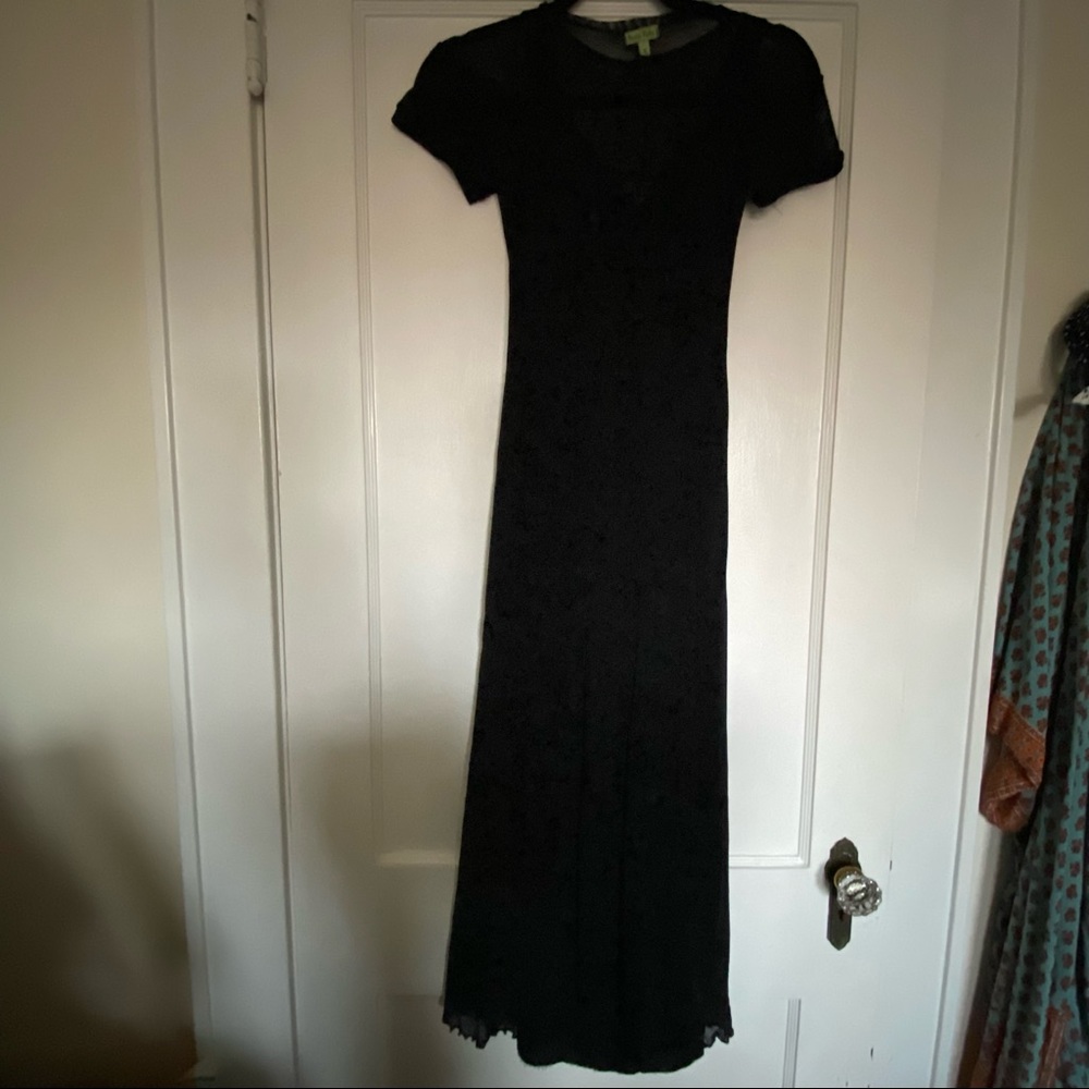 SHORT SLEEVE LONG DRESS